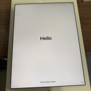 9.7” ipad pro comes with apple keyboard